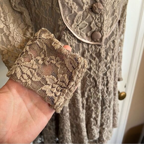 The Pyramid Collection Taupe Lace Jacket - Picture 9 of 10